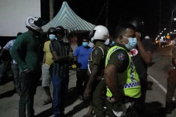 மட்டக்களப்பில் கல்லடி பகுதியில் ஏற்பட்ட பதற்ற நிலை!