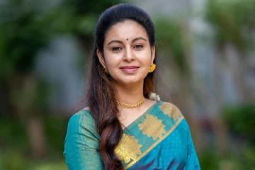 நடிகை அபிநயாவுக்கு நிச்சயதார்த்தம் முடிந்தது.. போட்டோவுக்கு குவியும் வாழ்த்து