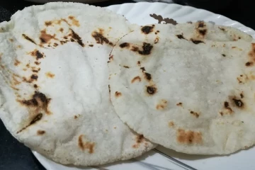 இலங்கையர்கள் விரும்பி உண்ணும் மொறு மொறு ரொட்டி? பத்தே நிமிடத்தில் செய்யலாம்....!