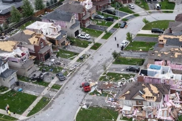 கனேடிய நகரமொன்றில் ருத்ரதாண்டவம் ஆடிச்சென்ற சூறாவளி... பெரும் சேதம்