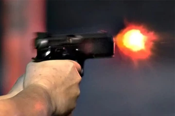 சுவிஸ் பள்ளி ஒன்றை திடீரென சுற்றி வளைத்த பொலிசார்: அதிர்ச்சியில் உறைந்த மாணவ மாணவியர்