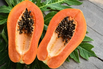 இவர்கள் மறந்து கூட பப்பாளியை சாப்பிடவே கூடாதாம்! ஆபத்தை ஏற்படுத்துமாம்