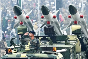 100 நாடுகளுக்கு ஆயுதங்களை ஏற்றுமதி செய்யும் இந்தியா! முன்னிலையில் அமெரிக்கா, பிரான்ஸ், அர்மீனியா