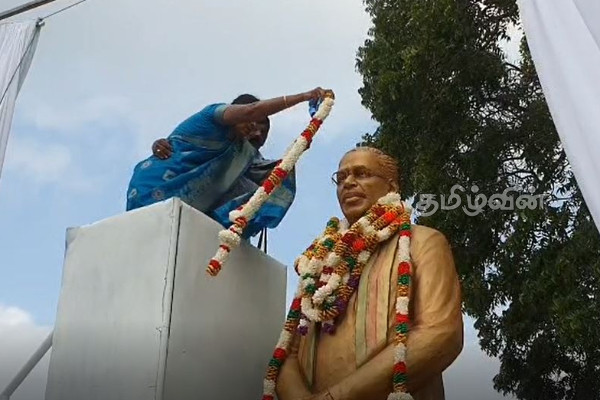 தமிழரசுக்கட்சியின் மூத்த தலைவர் மாவை சேனாதிராஜாவிற்கு சிலை திறப்பு | Mawai Senathiraja Opening Of The Statue தமிழரசுக்கட்சியின் மூத்த தலைவர் மாவை சேனாதிராஜாவிற்கு சிலை திறப்பு | Mawai Senathiraja Opening Of The Statue