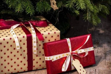 யாழில் காதலி அனுப்பிய வித்தியாசமான பரிசுகள்! மகிழ்ச்சியடைந்த காதலன்