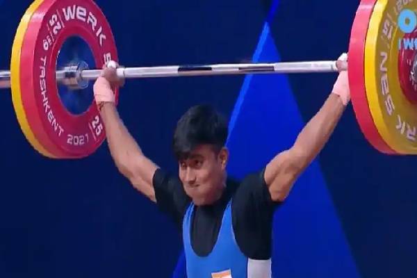 காமன்வெல்த் போட்டியில் இந்தியாவிற்கு முதல் பதக்கம் | 2022 India Wins Silver Medal