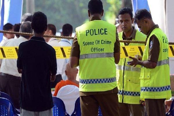 மர்மமாக உயிரிழந்த பெண் - சடலத்திற்கு அருகில் கண்டுபிடிக்கப்பட்ட பொருள் | Woman Body With Injuries Found In Kalutara