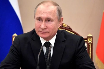 ஆசிய நாடொன்றிற்கு கெடு வைத்த ரஷ்யா., ரூ.19,000 கோடி வட்டி கேட்டு கோரிக்கை.!