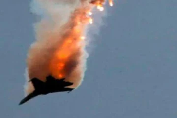 ரஷ்ய போர் விமானத்தை சுட்டு வீழ்த்திய உக்ரைன்
