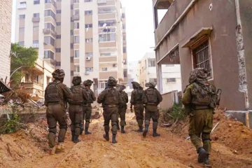 காசாவின் வைத்தியசாலைக்குள் அதிரடியாக நுழைந்த இஸ்ரேல் இராணுவம்