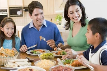 சாப்பிடும் போது தண்ணீர் குடிப்பவரா நீங்கள்? இந்த எச்சரிக்கை பதிவு உங்களுக்கே