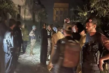 பாகிஸ்தானில் தொடரும் மின்சார தீ விபத்து.., தாய் உள்பட 8 குழந்தைகள் பரிதாபமாக மரணம்