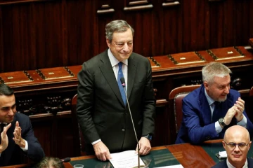 பதவியை ராஜினாமா  செய்தார் இத்தாலிய பிரதமர்!