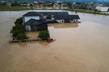 தென்கிழக்கு ஆசியாவை மூழ்கடித்த பெருவெள்ளம்... 180 கடந்த இறப்பு எண்ணிக்கை