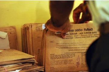 தபால் மூல வாக்களிப்பு மீண்டும் ஒத்திவைக்கப்படலாம்! தேர்தல் ஆணைக்குழு