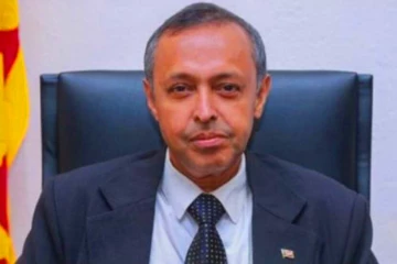 හදිසියේම ප්‍රවාහන හා මහාමාර්ග අමාත්‍යාංශ ලේකම් කපිල පෙරේරා සිය ධුරයෙන් ඉල්ලා අස් වෙයි?
