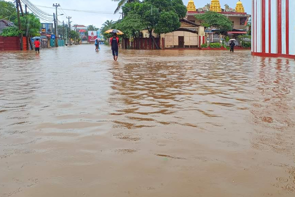 25 ஆயிரம் நிதி உதவி ;யாழில் மோசடி என்றால் அறிவியுங்கள் | Flood Jaffna Please Inform If It Is A Scam