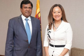 நீதியமைச்சருடன் அமெரிக்க தூதுவர் முக்கிய பேச்சு(படங்கள்)