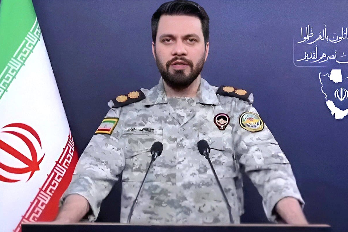 தனக்குத்தானே பேச்சுவார்த்தை நடத்தி வரும் அமெரிக்கா : கேலி செய்த ஈரான் | Iran Mocks Trump With Negotiating With Yourself