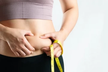 இடுப்பு பகுதியில் உள்ள அதிக சதையை கரைக்க வேண்டுமா? இந்த பயிற்சியை தொடர்ந்து செய்தாலே போதும்