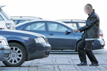 සුපිරි වාහන වෙන්දේසියට සිදුවූ දේ මෙන්න..