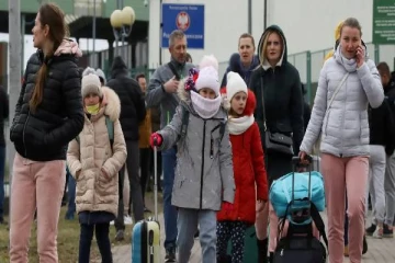 பிரான்சுக்கு அழைத்துவரப்பட்ட உக்ரைன் அகதிகள்