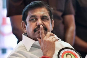 கூட்டணி கட்சிகள் மட்டுமே முன்னிலை: அதிர்ச்சியில் அதிமுக