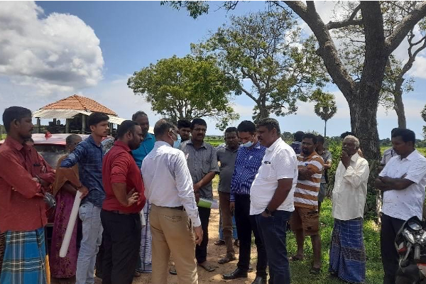குருந்தூர்மலை கிராம மக்களின் அபகரிப்புக்குள்ளான காணிகள்: சாள்ஸ் நேரில் சென்று ஆராய்வு (Photos) | Lands Confiscated By The Villagers Thannimurippu