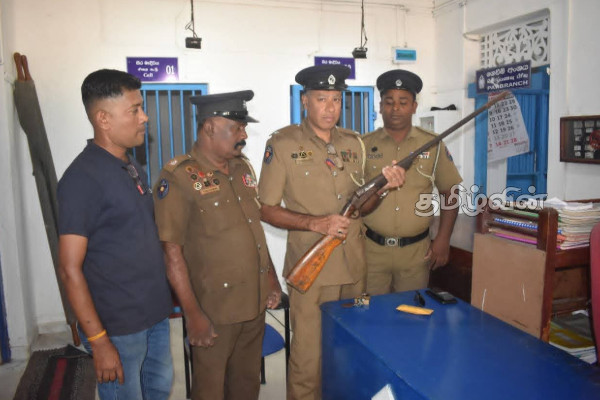அனுமதிப்பத்திரமின்றி துப்பாக்கியை வைத்திருந்தவர் கைது | Man Arrested For Possessing A Gun Without A Permit
