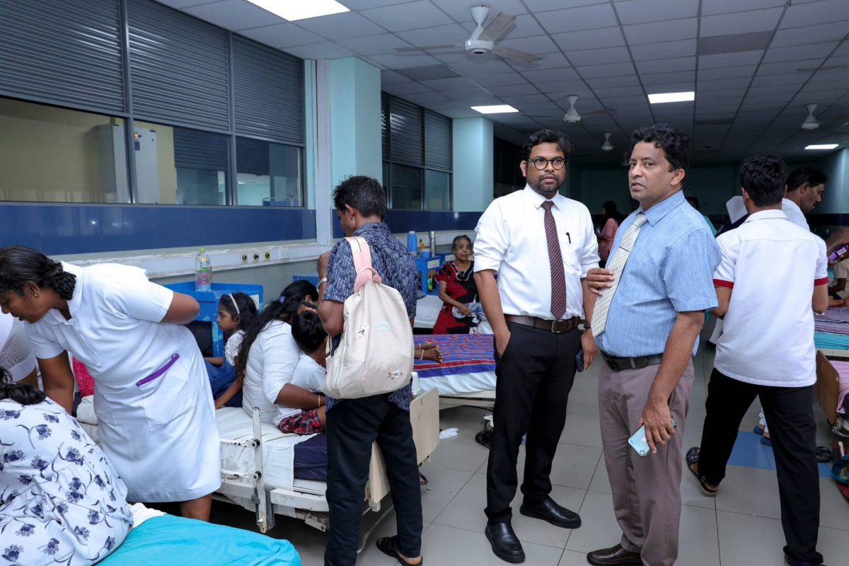 யாழில் ஆலயத் திருவிழா அனர்த்தம்; 235 பேர் சிகிச்சை! நிரம்பிவழியும் மருத்துவமனை | Temple Festival Mishap In Jaffna 235 Treated Eyes