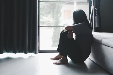 தனிமையில் இருப்பது 15 சிகரெட் புகைப்பதற்கு சமம்; அதிர்ச்சித் தகவலை வெளியிட்ட WHO!