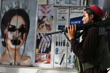 பெண்கள்.. குழந்தைகளை கடத்திச் சென்று தலிபான்கள் செய்யும் செயல்! வெளிச்சத்திற்கு வந்த பகீர் தகவல்