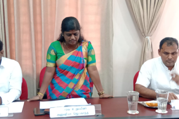 சமூக சீரழிவின் மையமாக உருவெடுக்கும் மண்டைதீவு சுற்றுலாத்தளம்! | Mandaithivu Tourist Spot Social Degradation