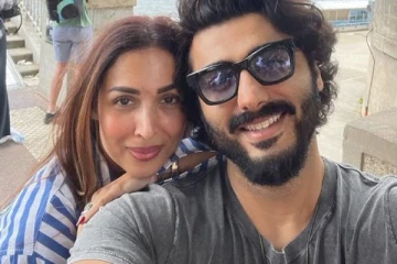 50 வயது காதலி.. போனி கபூரின் மகன் அந்தரங்க போட்டோவால் வெடித்த சர்ச்சை! வறுத்தெடுக்கும் நெட்டிசன்கள்