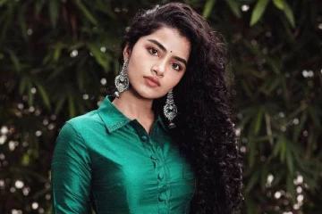 என் உயிரே நீதான்!! நச்சுக் காதலில் மாட்டிக்கொண்டு.. நடிகை அனுபமாவின் பதில், ரசிகர்கள் ஷாக்