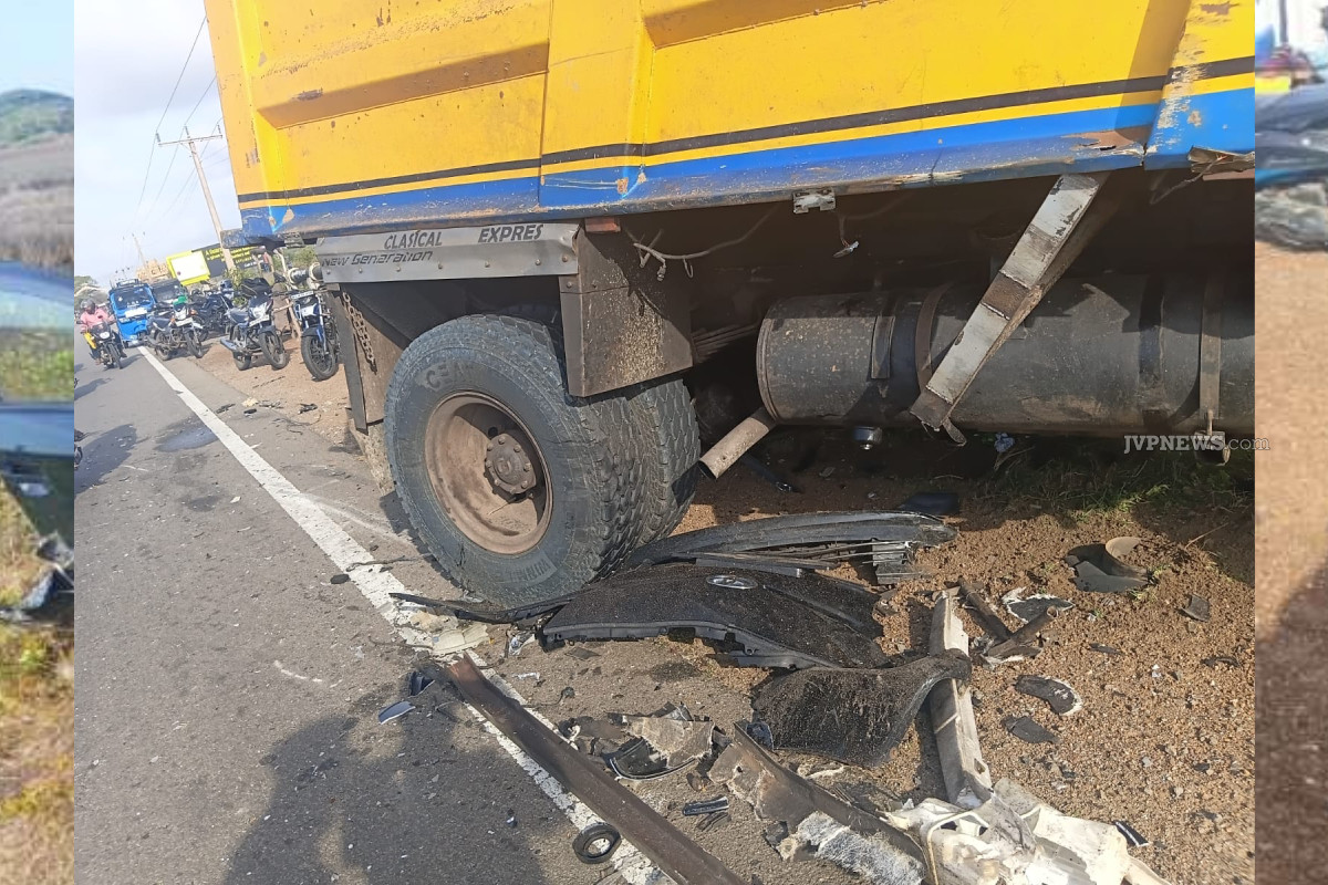 யாழில் கோர விபத்தில் மூவர் படுகாயம் | Three Critically Injured In Accident In Jaffna யாழில் கோர விபத்தில் மூவர் படுகாயம் | Three Critically Injured In Accident In Jaffna