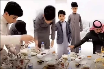 உங்களுக்கு சமைச்சு போட தான் என் அம்மா இருக்காங்களா? விருந்தாளிகளை விளாசிய சிறுவன்