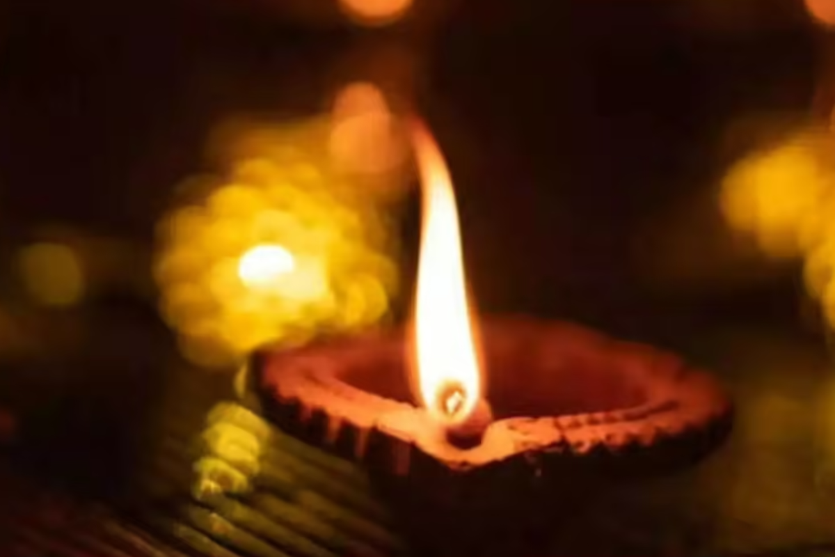 விளக்கேற்றும் பொழுது மறந்தும் செய்யக்கூடாத முக்கியமான தவறுகள் என்ன? | Things We Should Follow While Lighting Diya