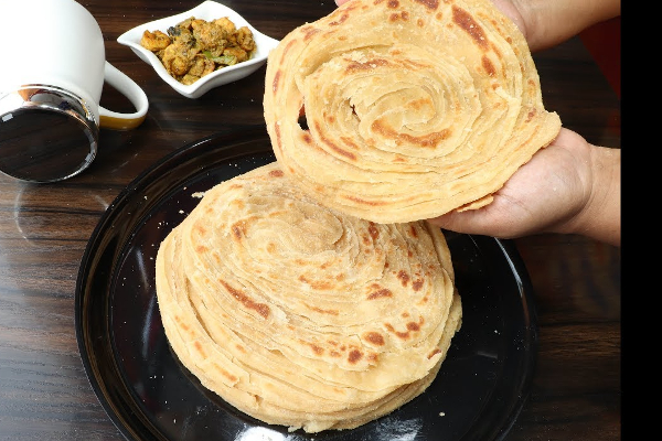 சூடாக ஹோட்டல் சுவையில் கோதுமை பரோட்டா...வீட்டிலேயே செய்வது எப்படி? | Parotta Recipe In Tamil