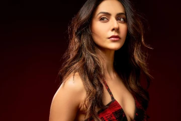 தாறுமாறு கவர்ச்சியில் நடிகை ரகுல் ப்ரீத் ஹாட் போட்டோஷூட்