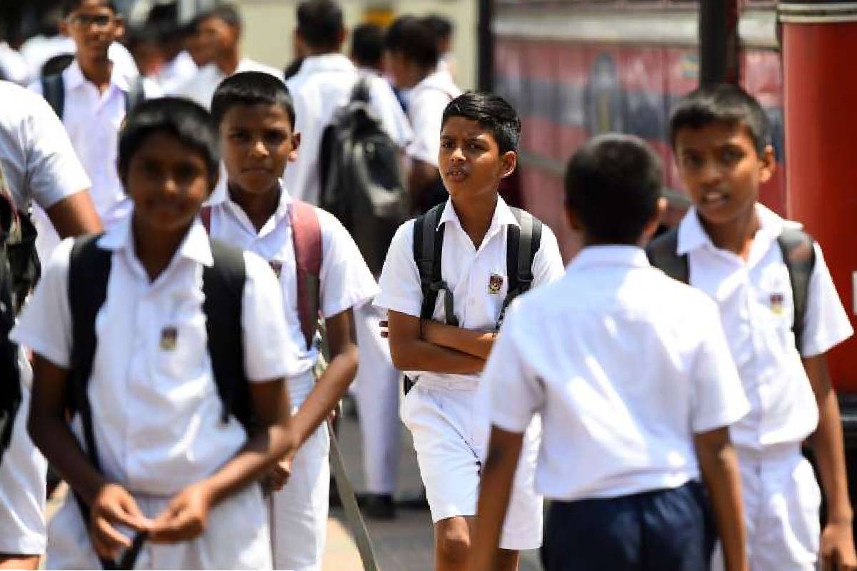 பாடசாலைகளில் அதிகரிக்கும் வன்முறைச் சம்பவங்கள் : பிரதமர் வெளியிட்ட தகவல் | Violence Incidents Increasing In Schools Pm Harin