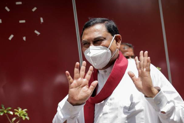 பசிலின் இரட்டைக் குடியுரிமை தொடர்பில் அமைச்சர் ஒருவர் வெளியிட்ட தகவல் | Minister Prasanna Regarding Basil Dual Citizenship