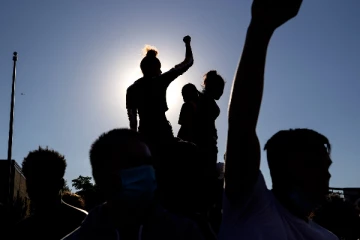 அரசாங்கத்தை எதிர்த்து பொது ஆர்ப்பாட்டத்தை நடத்தப்போவதாக எச்சரிக்கை