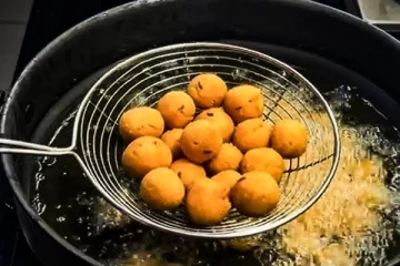 கிருஷ்ண ஜெயந்தி ஸ்பெஷல் உப்பு சீடையை எளிய முறையில் செய்வது எப்படி?