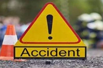 බස් දෙකක් එකිනෙක ගැටෙයි - 04ක් රෝහල්ගත කරයි.