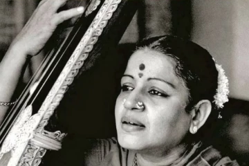 த்ரிஷாவா.. நயன்தாராவா? எம்எஸ் சுப்புலக்ஷ்மியாக மாறப்போவது யார்? பயோபிக் பற்றி வந்த அப்டேட்