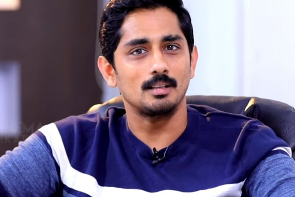 அறுவை சிகிச்சைக்காக லண்டனுக்கு சென்ற நடிகர் சித்தார்த் : அதிர்ச்சியில் ரசிகர்கள்! | Cinema Viral News
