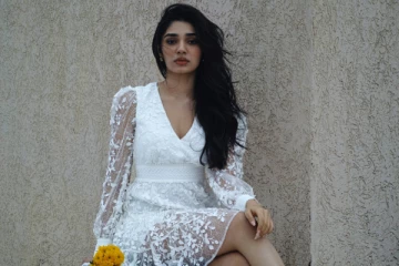 நடிகை கிரித்தி ஷெட்டி காதலர் தின ஸ்பெஷலாக வெளியிட்ட ஸ்டில்கள்