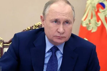 ரஷ்ய அதிபர் புடினை நெருங்கும் ஆபத்து!