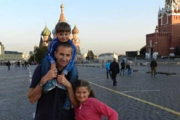 கனடிய அரசாங்கத்தின் நடவடிக்கைகளில் பிள்ளைகளை பராமரிக்க முடியாது தவிக்கும் நபர்